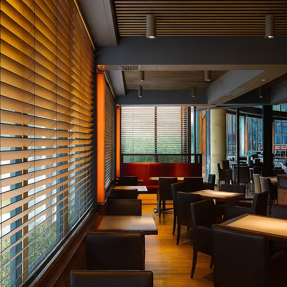 Commercial Venetian Blinds