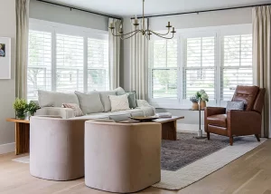 Read more about the article Curtains vs Blinds: Which is the Better Choice for Your Home?